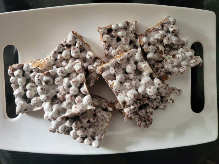 Easiest Coco Puffs Treats Recipe: A Twist to Rice Krispie Treats - Cha ...